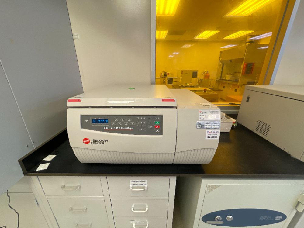 Image of Beckman Coulter Allegra X-15R Refrigerated Centrifuge with Rotor and Buckets